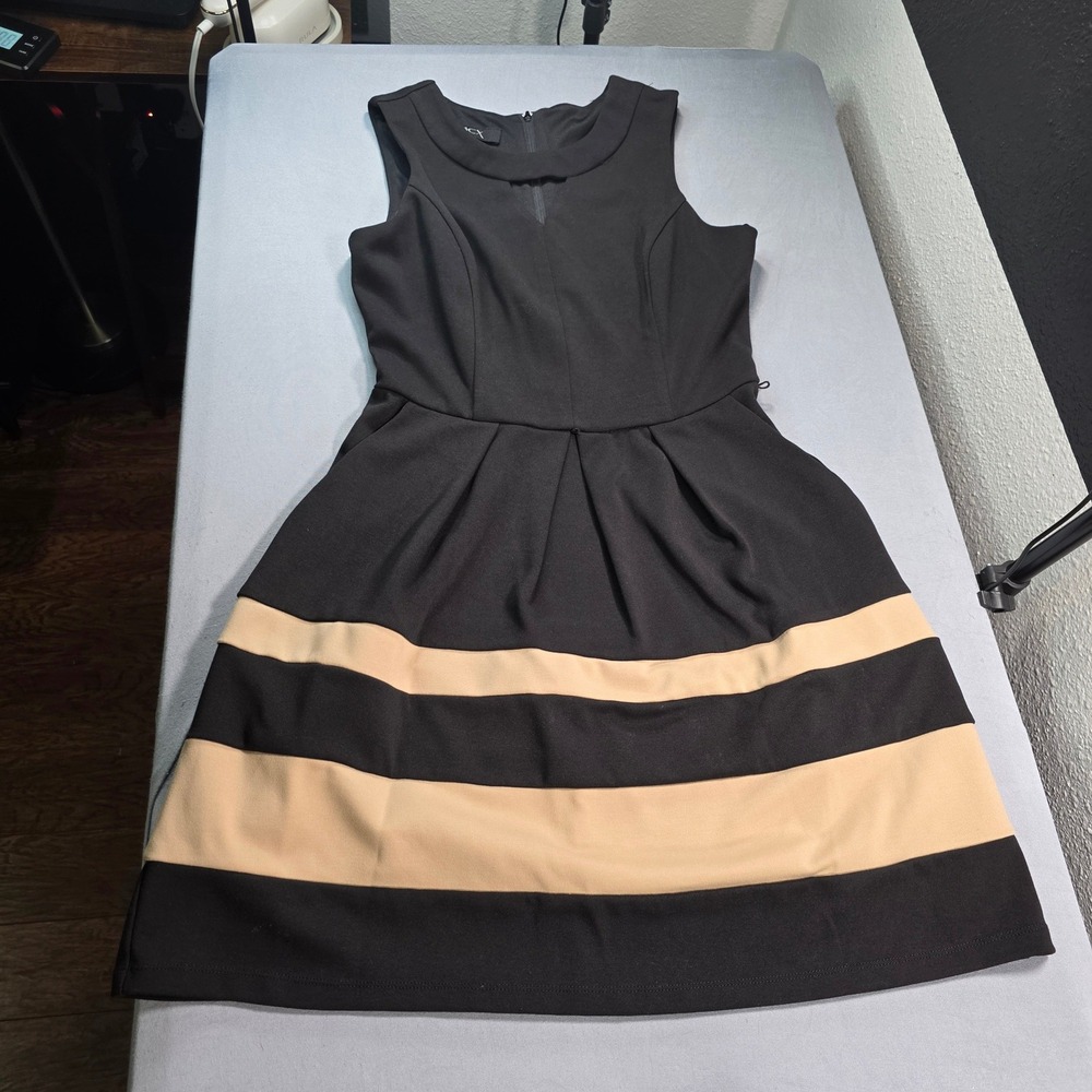 BCX Juniors Size 5 Black Tan Striped Colorblock Fit and Flare Sleeveless Dress